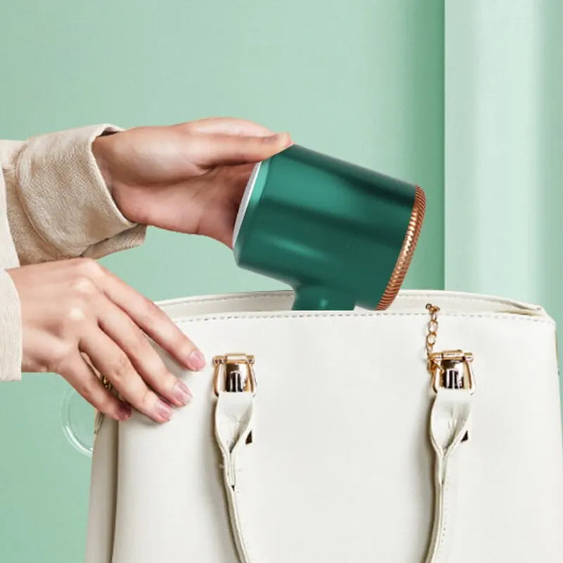 Kleiner Fusselentferner für Kleider